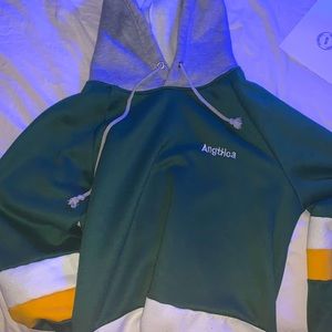 Angthoa sweatshirt